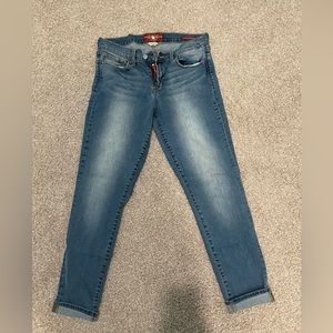 Lucky brand cropped jean